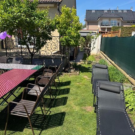Pension Foehrenhain Gerasdorf bei Wien Exteriör bild